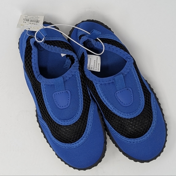 NWT Blue Kid's Water Shoes - Picture 2 of 2